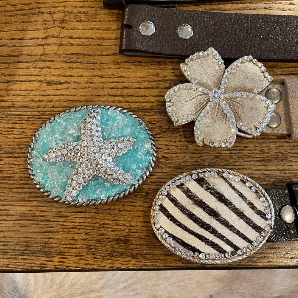 Custom crystal belt buckles w belts
